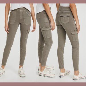 NWT $128 Spanx [ Small Medium ] Twill Ankle Cargo Pants in Desert‎ Dune Grey